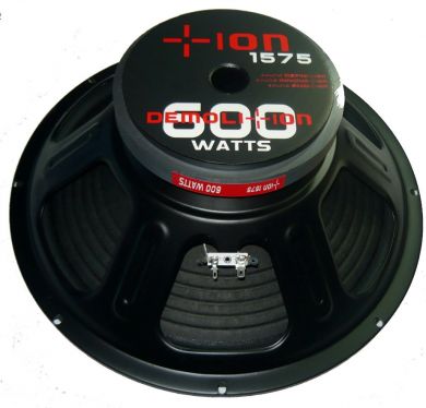 ION - 1575 bocina de 15" 600 watts.